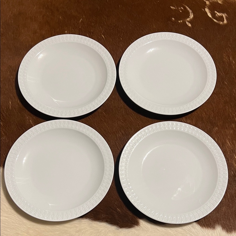 Set of 4 VTG PYROCERAM® by Corning White Dinner Plate Tulip Rim USA - Picture 3 of 7